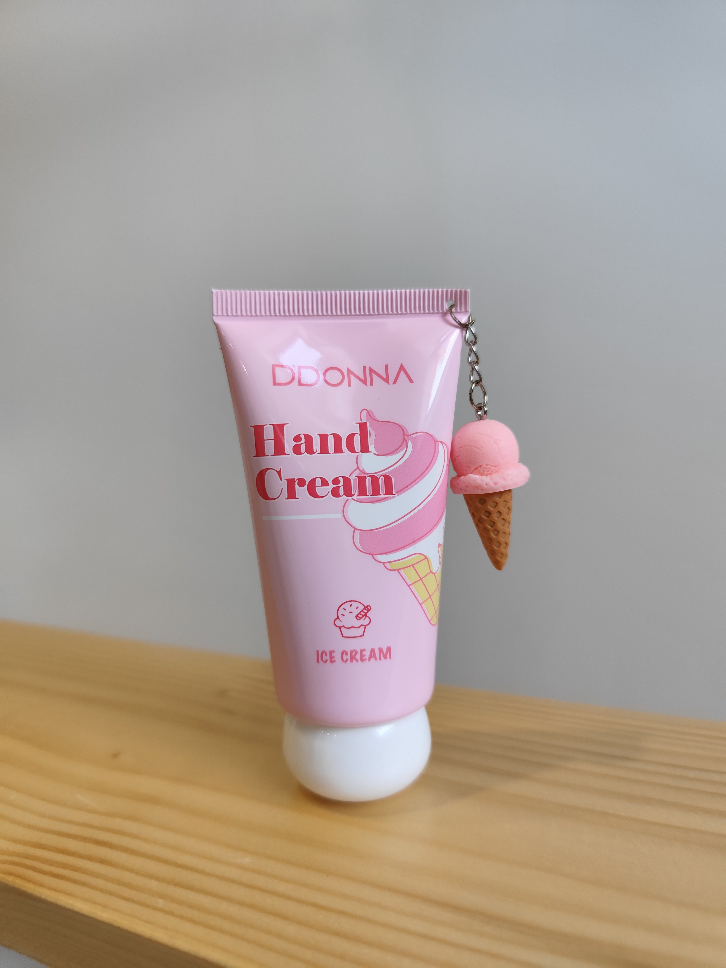 Crème mains fraise Ice Cream - D'donna - 50 ml